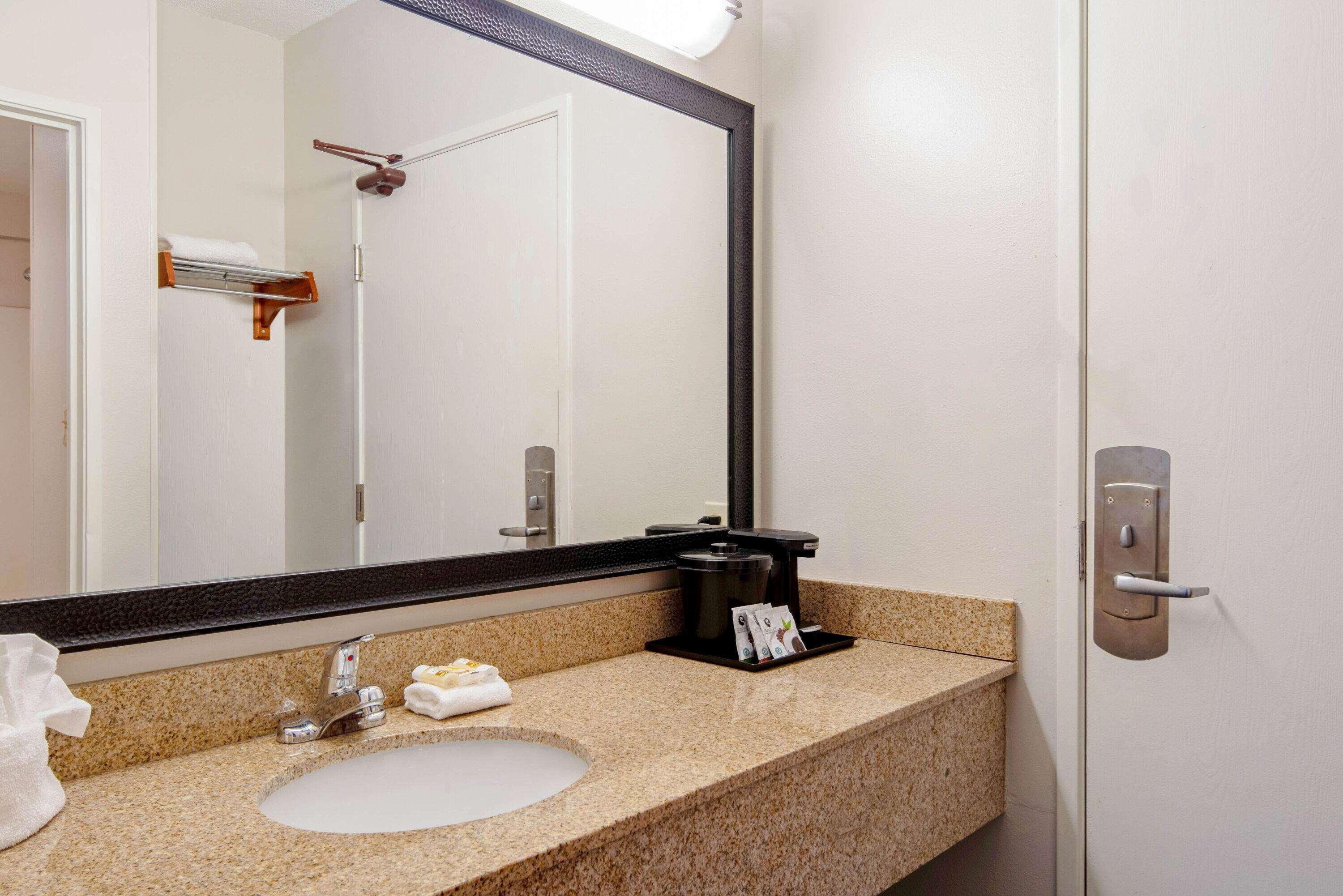 La Quinta By Wyndham Naples East Hotel Golden Gate Екстериор снимка